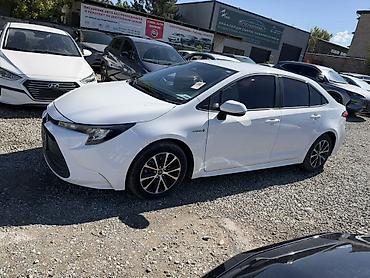 Продажа авто: Toyota Levin: 2023 г., 1.8 л, Вариатор, Гибрид, Седан — 2