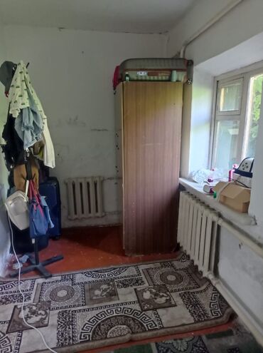восток 5 дом 2: Барачный, 40 м², 2 комнаты, Агентство недвижимости, Старый ремонт