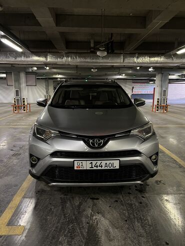 Toyota: Toyota RAV4: 2018 г., 2.5 л, Автомат, Бензин