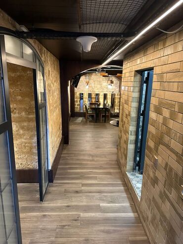 Restoran, kafelər: Tolstoy Pub icarəyə verilir. obyektdə bütün avadanlıqlar var və işlək — 4