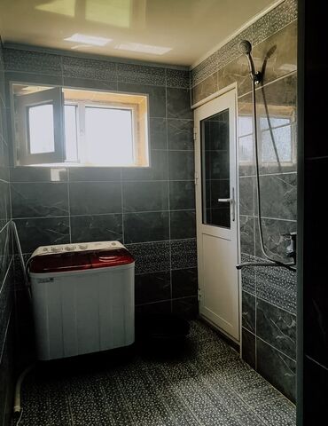 Продажа домов: Времянка, 50 м², 2 комнаты, Собственник, Старый ремонт at lalafo.kg — 12 Продажа домов: Времянка, 50 м², 2 комнаты, Собственник, Старый ремонт — 12