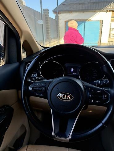Kia: Kia Carnival: 2019 г., 2.2 л, Автомат, Дизель, Минивэн — 10
