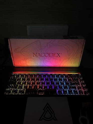 komputer pultu: Nacodex NK68 klaviaturası qırmızı switch qabagında rgb işiqları var — 1