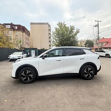 Changan: Changan Qiyuan Q05: 2026 г., 2 л, Автомат, Электромобиль, Кроссовер — 3