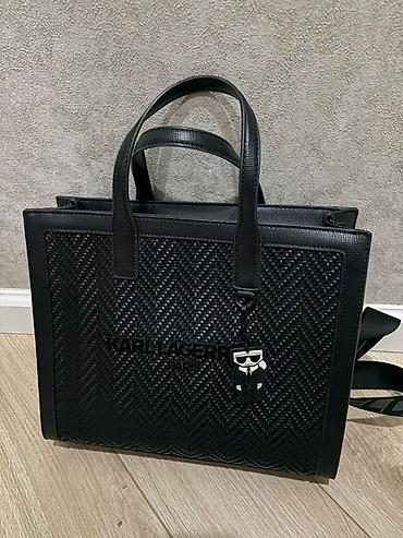 Сумка Karl Lagerfeld Paris, черная - Формат: строгая прямоугольная at lalafo.kg Сумка Karl Lagerfeld Paris, черная - Формат: строгая прямоугольная