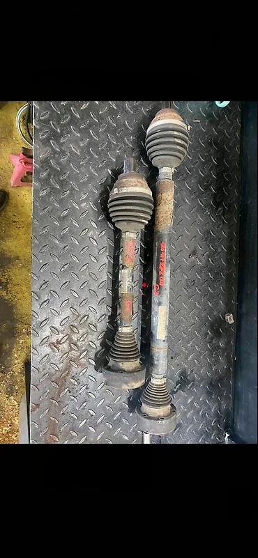 akumulatori: VW GOLF 7 1.6 TDI 5BRZINA POLUOSOVINA LEVA I DESNA | audi vw delovi — 1
