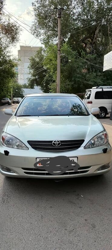 семиместные машины: Toyota Camry: 2002 г., 2.4 л, Автомат, Бензин, Седан