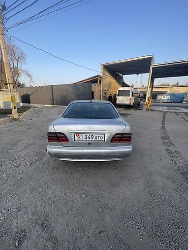 решетка w203: Mercedes-Benz E-Class: 2001 г., 2.7 л, Автомат, Дизель, Седан — 3