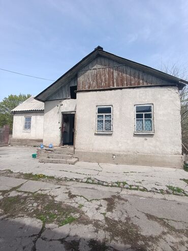 куплю дом в токмаке: Дом, 80 м², 4 комнаты, Риэлтор