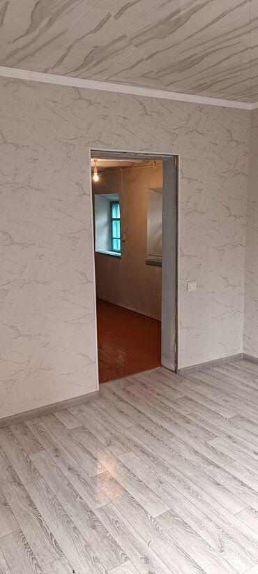 продажа домов селекция: Дом, 35 м², 3 комнаты, Риэлтор, Старый ремонт