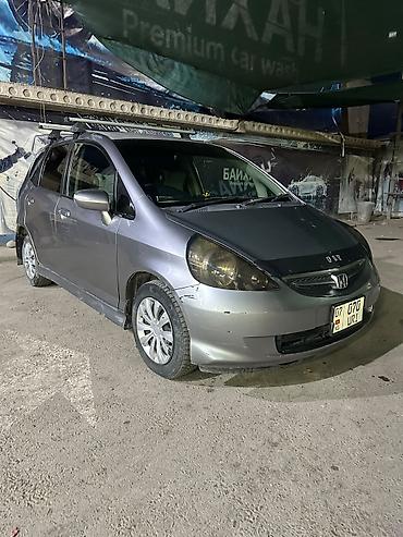 четырка цена: Honda Fit: 2004 г., 1.3 л, Автомат, Бензин, Хэтчбэк — 5