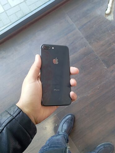 Apple iPhone: IPhone 8 Plus, 64 GB, Black Titanium, Barmaq izi