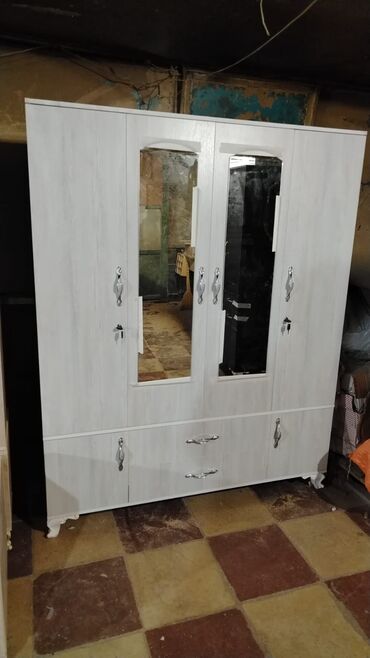 Dolablar: Yeni, 4 qapılı Düz dolab, Dolab-asılqan — 8