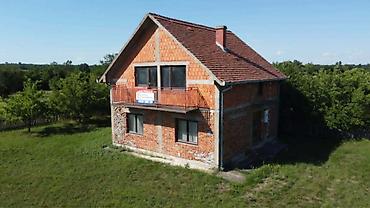Buy a house: Na prodaju kuća u Tularima kod Uba! Površine 135 m2 površina placa 51 — 4