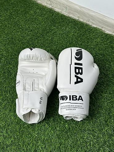 champ: Боксерские перчатки IBA/World Boxing/Green Hill, белые - Вес: 10 oz и — 1