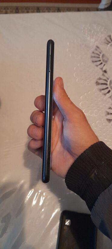 Samsung: Samsung Galaxy A10, 32 GB, rəng - Qara, İki sim kartlı