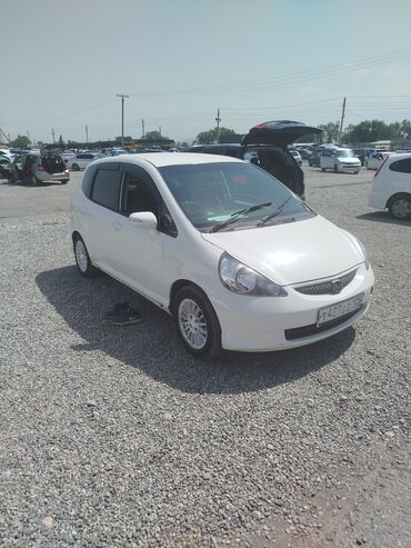 маленькая машина: Honda Fit: 2004 г., 1.3 л, Вариатор, Бензин, Хетчбек