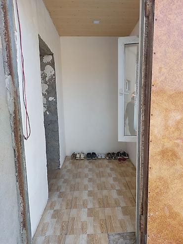a frame ev tikintisi: Satılır: daş hasarla əhatələnmiş həyət evi və torpaq sahəsi — 6