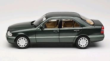 1993: Mасштабная модель автомобиля Mercedes-Benz C-Class (кузов — 2