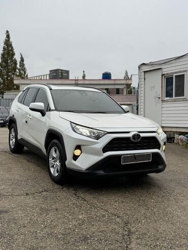 кемпинг дом на колесах: Toyota RAV4: 2019 г., 2.5 л, Вариатор, Бензин