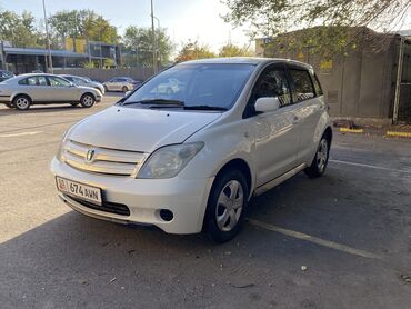 Toyota: Toyota ist: 2002 г., 1.3 л, Автомат, Бензин