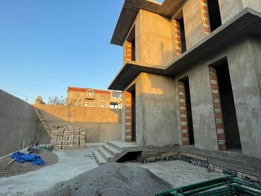 Həyət evləri və villaların satışı: Bayıl 5 otaqlı, 2 kv. m