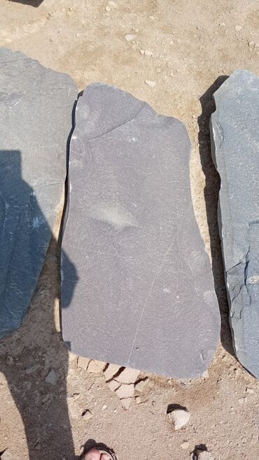 Dekorativ daşlar: Təbii daş məhsulları - Bazalt/klinker tipli qara-boz döşəmə daşları — 11