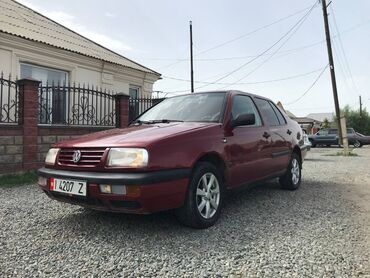 volkswagen sharan: Volkswagen Vento: 1994 г., 1.8 л, Механика, Бензин, Седан