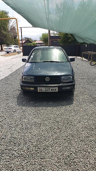 sprinter bazar: Volkswagen Vento: 1996 г., 1.8 л, Механика, Бензин, Седан — 1