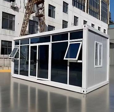 Контейнеры: Модульные контейнер‑домики/блок‑контейнеры из сэндвич‑панелей. Размеры — 1