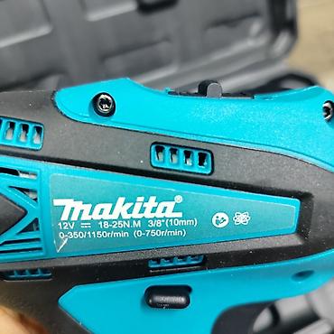 курки: Аккумуляторный шуруповёрт/дрель Makita 12V в кейсе. Характеристики: - — 2