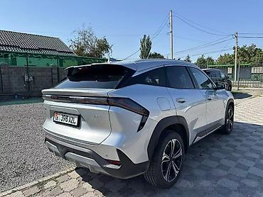 Спецодежда: 2025 год, производства, Geely Galaxy L7, EM-i 115 гибридная версия — 4