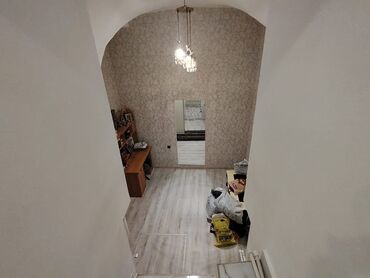 Köhnə tikili: Bakı, 28 May, 4 otaqlı, Köhnə tikili, m. 28 may, 112 kv. m — 2