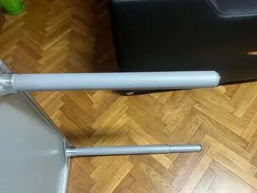 Baštenski nameštaj: Baštenski sto, Metal, Upotrebljenо — 4