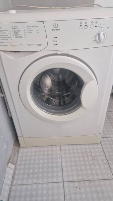кабель ноутбука: Стиральная машина Indesit, Б/у, Автомат, До 7 кг