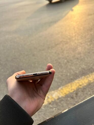 Apple iPhone: IPhone 11 Pro, 256 GB, Qızılı, Face ID — 7