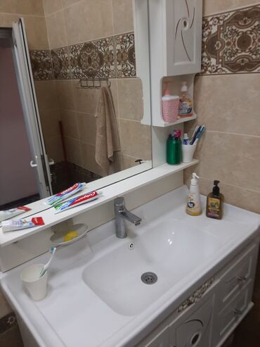 Həyət evləri və villaların satışı: 250kv 2 mertebe yuxarda 4 otaq asagida 4 otaq evin uzunluğu -da lalafo.az — 25 Həyət evləri və villaların satışı: 250kv 2 mertebe yuxarda 4 otaq asagida 4 otaq evin uzunluğu — 25