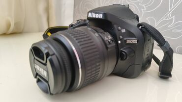 nikon d610: Nikon D5200. Çox az istifadə olunub. Tam ideal vəziyyətdə