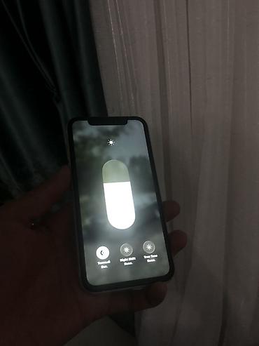 Apple iPhone: IPhone 11, 128 ГБ, Белый, Наушники, Чехол, 71 % — 8