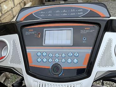 qacış aləti: Elektrikli qaçış aparatı / treadmill - Geniş konsol paneli: LCD — 3