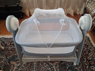 uwaq krafati: Oğlan və qız üçün, İşlənmiş, Dördbucaq, Beşik, Dəstsiz, Matras ilə, Yellənmə mexanizm ilə