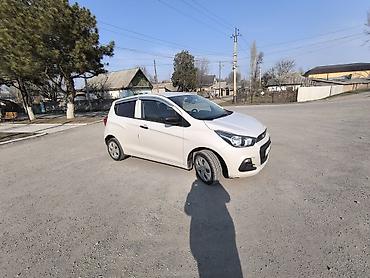 Chevrolet: Chevrolet Spark: 2017 г., 1 л, Автомат, Бензин, Хэтчбэк — 2