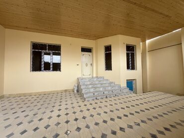 Həyət evləri və villaların satışı: 4 otaqlı, 90 kv. m, Yeni təmirli