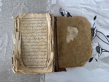 quran erebce kitab: Qədim Quran kitabıdır. 1904-cü ilin Quranıdır. Rus İmperiyası — 4