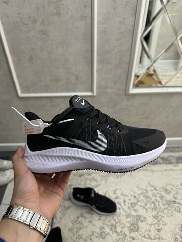 26 размер: Продаю кроссовки Nike,размер 42 26,5 см