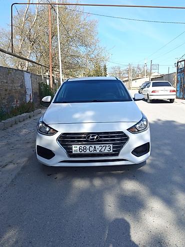 Hyundai Accent: 1.6 l | 2021 il Sedan