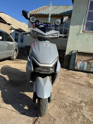 продаю термо будка: Скутер түрү 200 куб. см, Бензин, Колдонулган