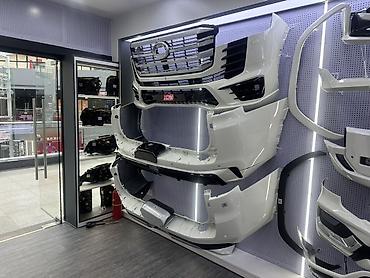 Бампер и комплектующие: Бампер Toyota, Оригинал — 8