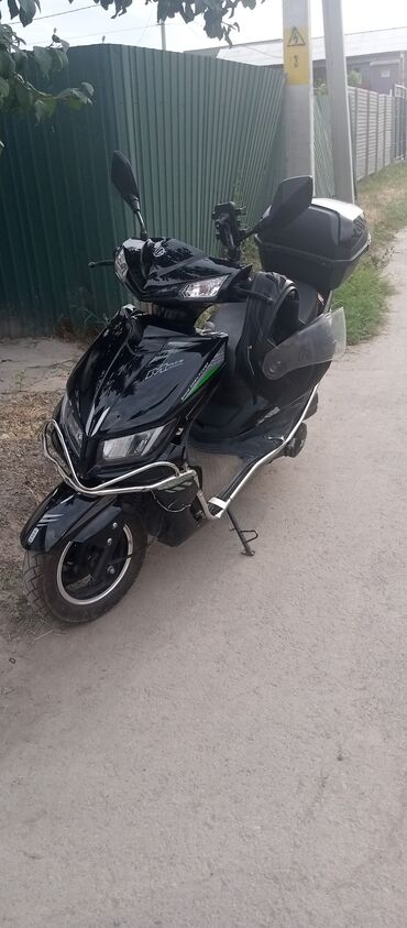 камера для мотоцикла: Макси скутер M8, 150 куб. см, Бензин, Б/у