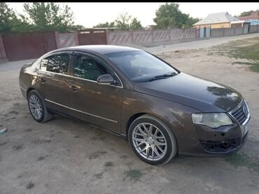 срочно срочно продам машину: Volkswagen Passat: 2006 г., 2 л, Автоматтык, Бензин, Седан